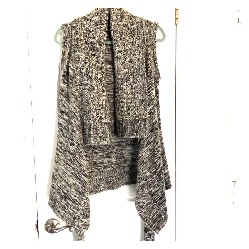 Angl sweater/ Size Small/100% acrylic / NWOTsoCute